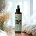 Fresh Linen - Fabric/Room Mist 200ml. τα Fabric & Room Mists είναι ιδανικά για καθημερινή χρήση, χωρίς να βαραίνουν την ατμόσφαιρα. Επιλέξτε το αγαπημένο σας άρωμα και μετατρέψτε τον χώρο σας σε ένα αρωματικό καταφύγιο χαλάρωσης και ευεξίας! ✨🌿