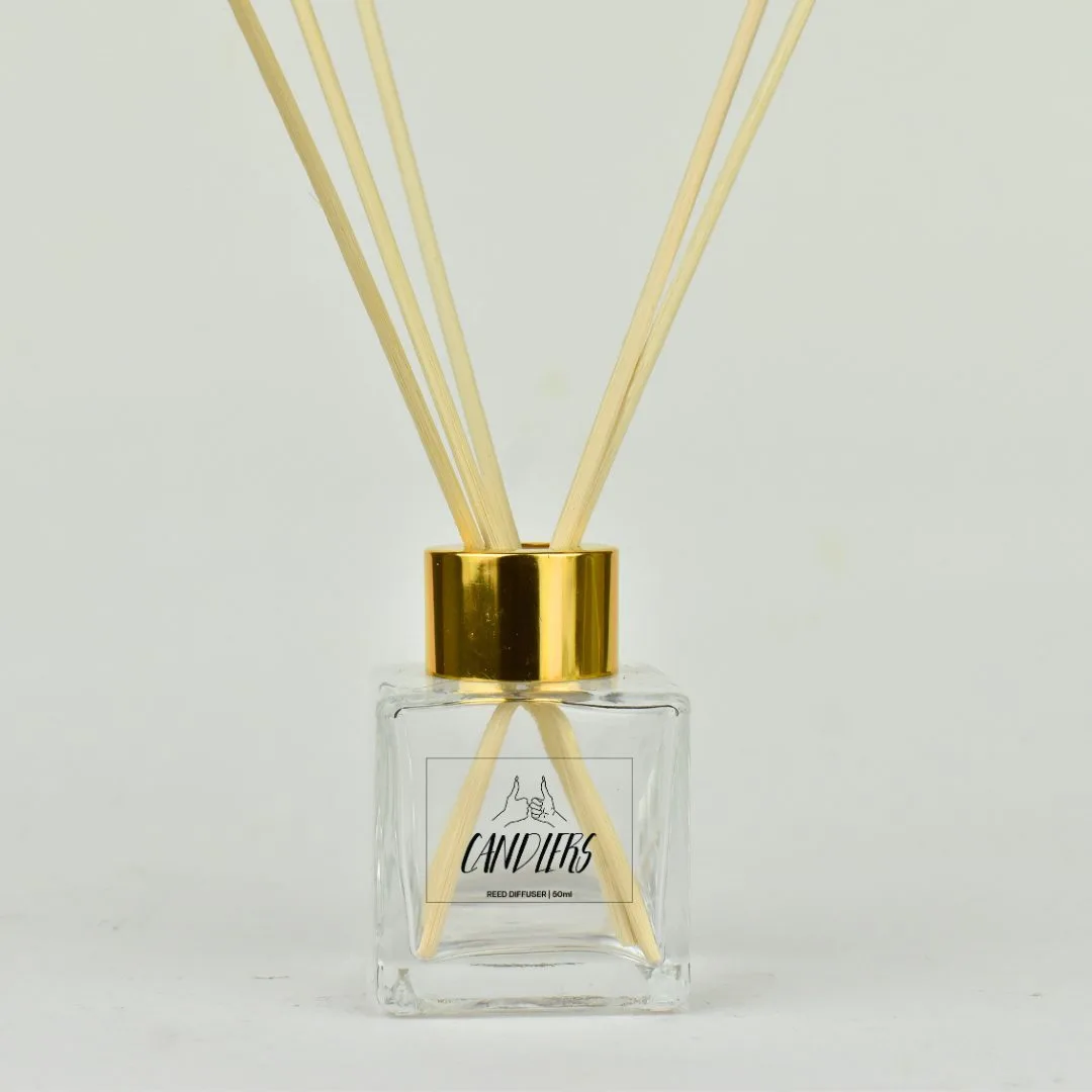 reed diffuser σε μπουκαλάκι των 50ml με χρυσό καπάκι