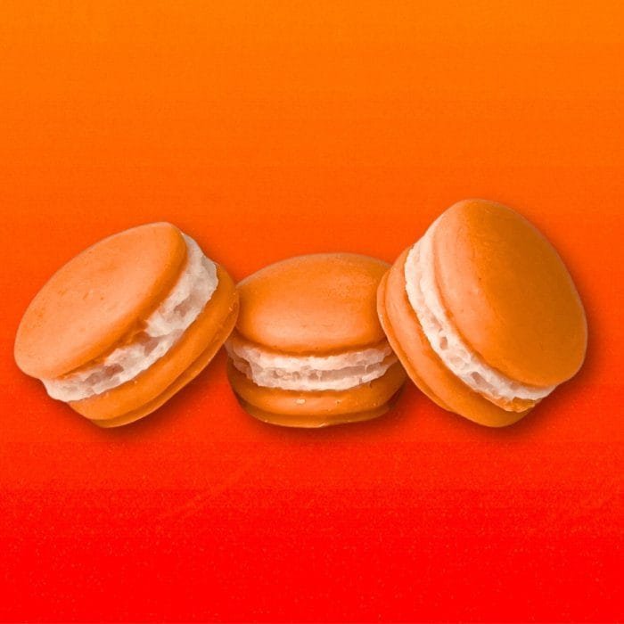 wax melt σε σχήμα macaron με άρωμα orange cake