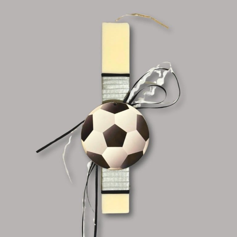 Πασχαλινή λαμπάδα πλακέ από κερί σόγιας με διακοσμητικό σχέδιο μπάλα ποδοσφαίρου