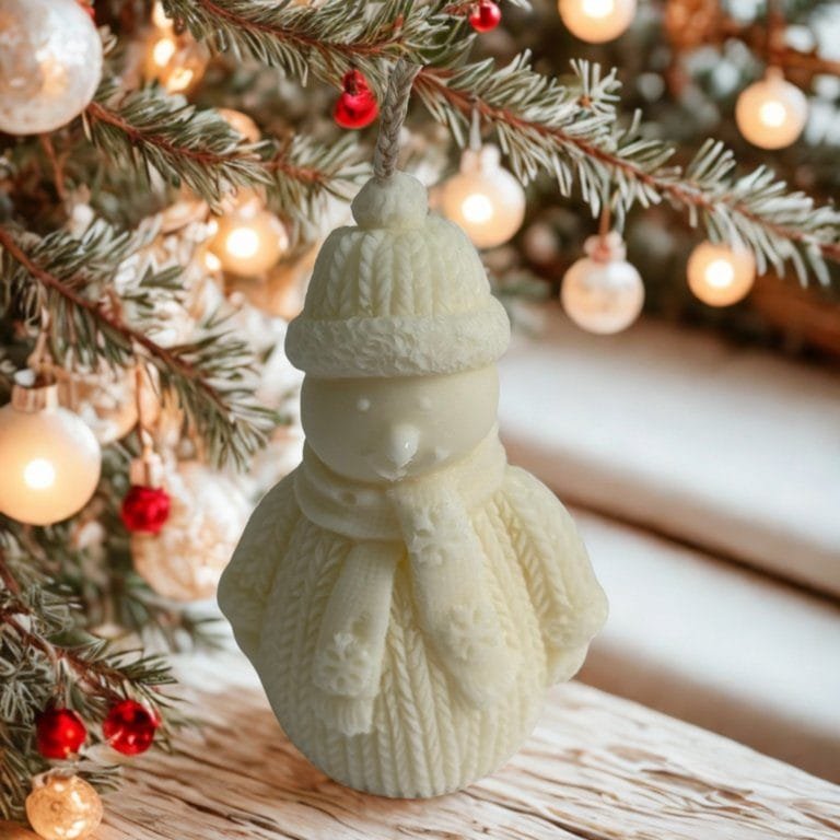 Χιονάνθρωπος από φυτικό κερί σόγιας. διακοσμήστε τον χώρο σας με το πιο Χριστουγεννιάτικο σχέδιο