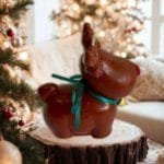 Χριστουγεννιάτικος Τάρανδος ''Rudolf'' από φυτικό κερί σόγιας. διακοσμήστε τον χώρο σας με το πιο Χριστουγεννιάτικο σχέδιο