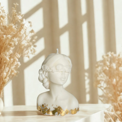 διακοσμητικό κερί σόγιας γυναίκα των λουλουδιών σε χρώμα λευκό με φύλλα χρυσού