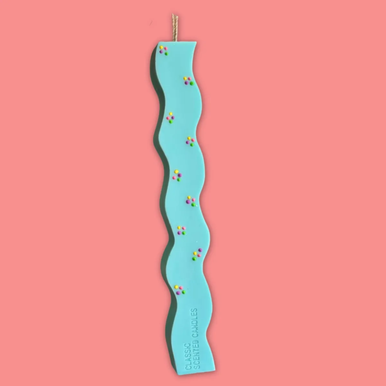 Ζωγραφιστή Πασχαλινή λαμπάδα κυματιστή από κερί σόγιας